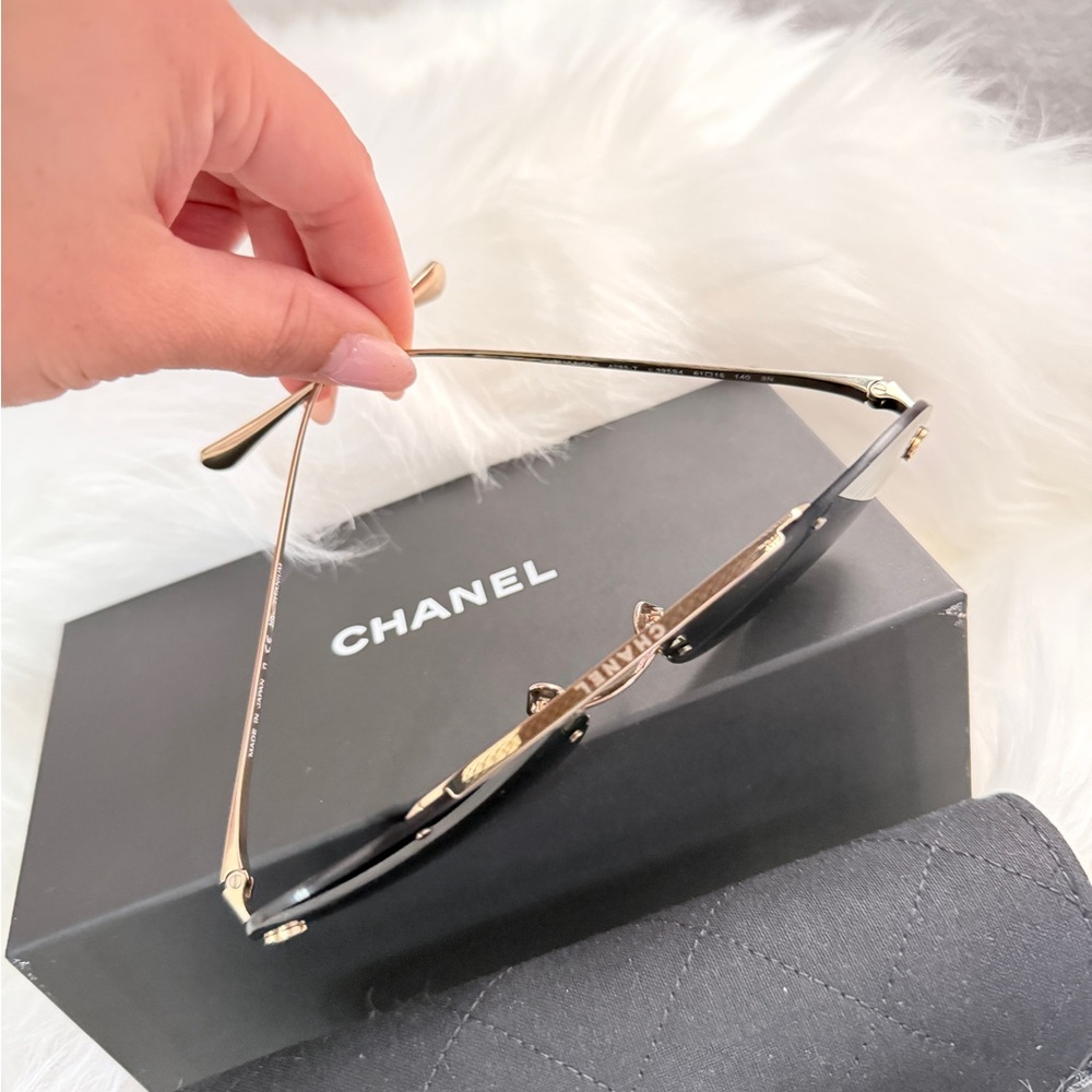 CHANEL Pilot Sunglasses with Quilted Case Authentic - Picture 5 of 16